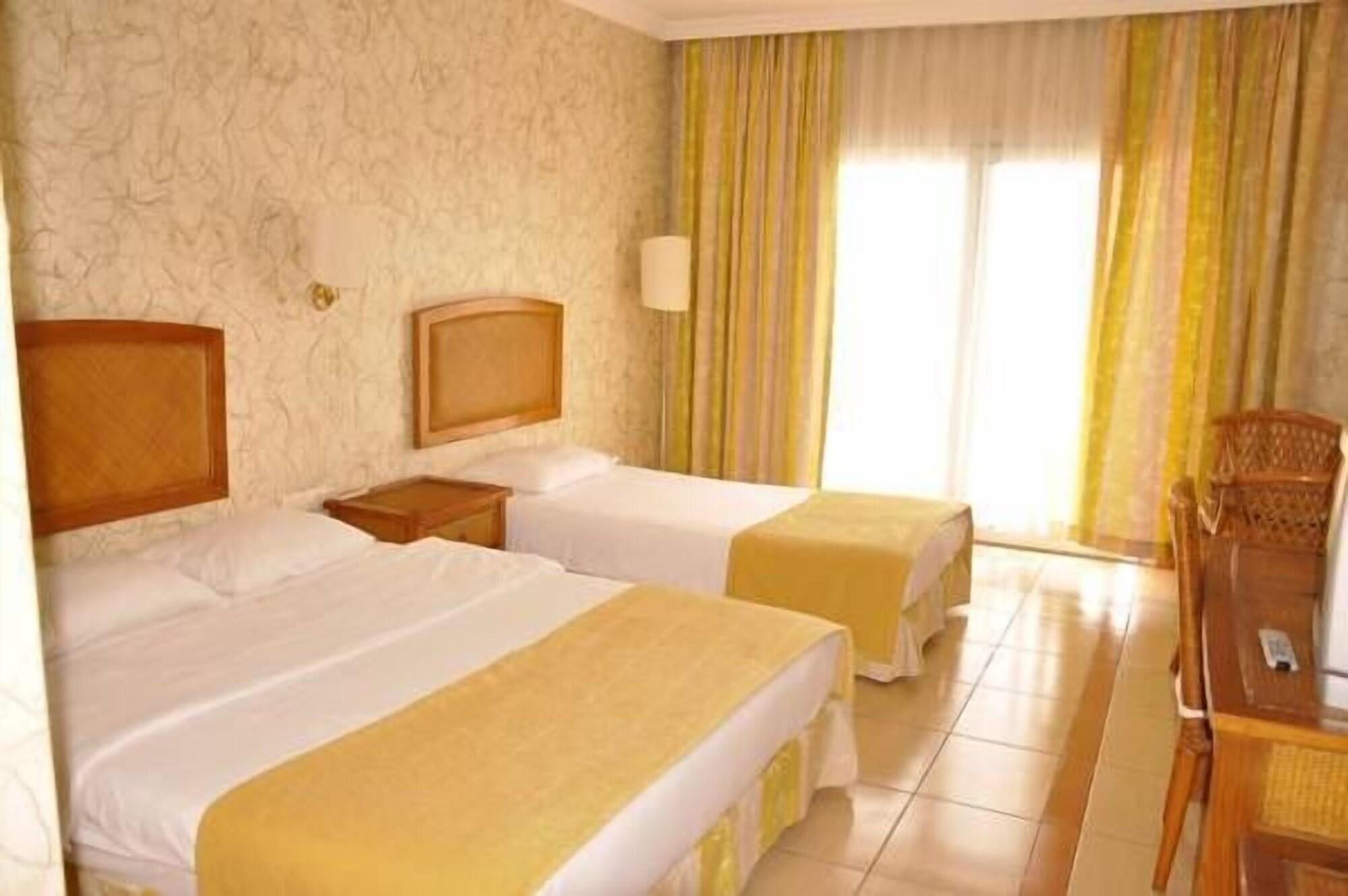 Lighthouse Beach Hotel Ortakent Kültér fotó